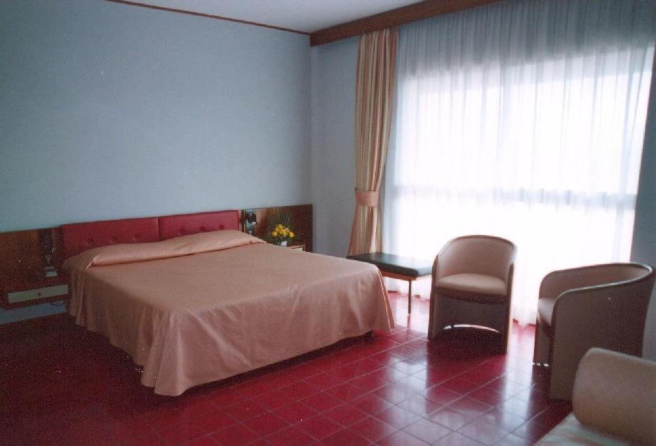 Park Hotel Baia Domizia Cameră foto